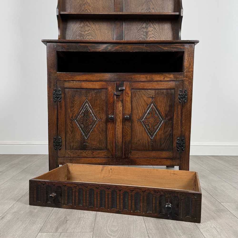 Antique 20th Century Oak Dresser Of Small Proportions View XI