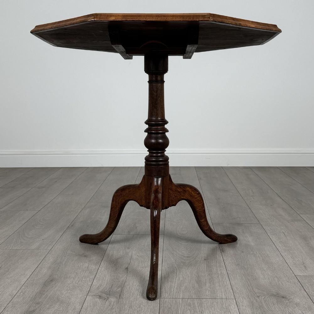Antique 18th Century Octagonal Tilt Top Tripod Table In Oak