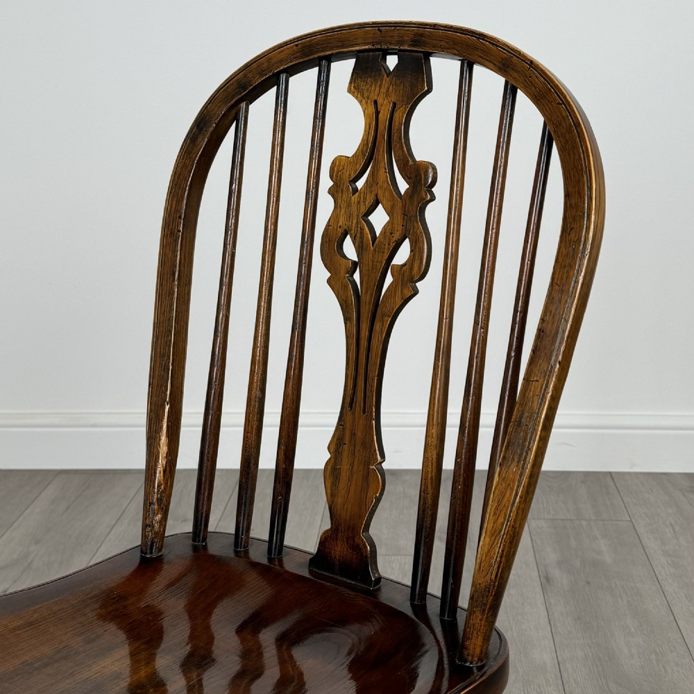 Antique 20th Century Set Of 4 Windsor Dining Chairs In Elm View IV