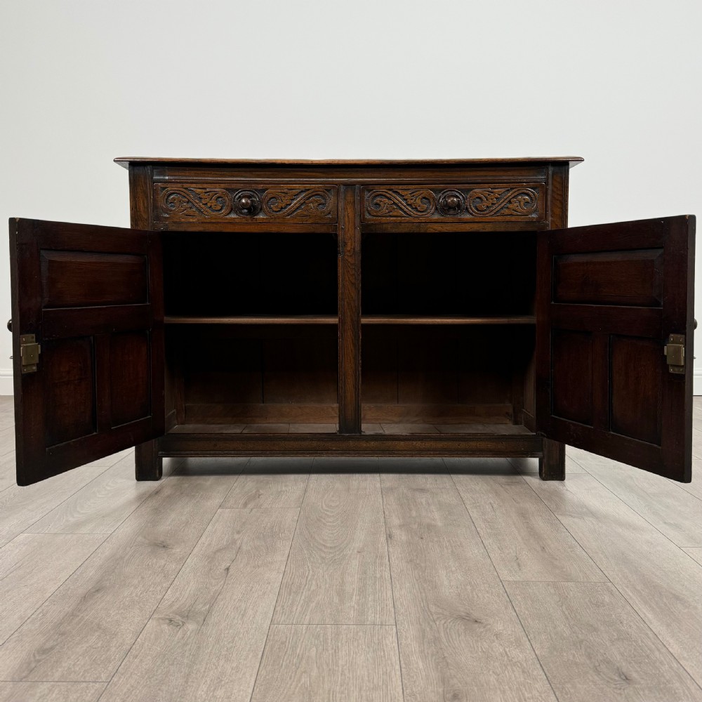 Antique 20th Century Good Quality Sideboard In Oak View II
