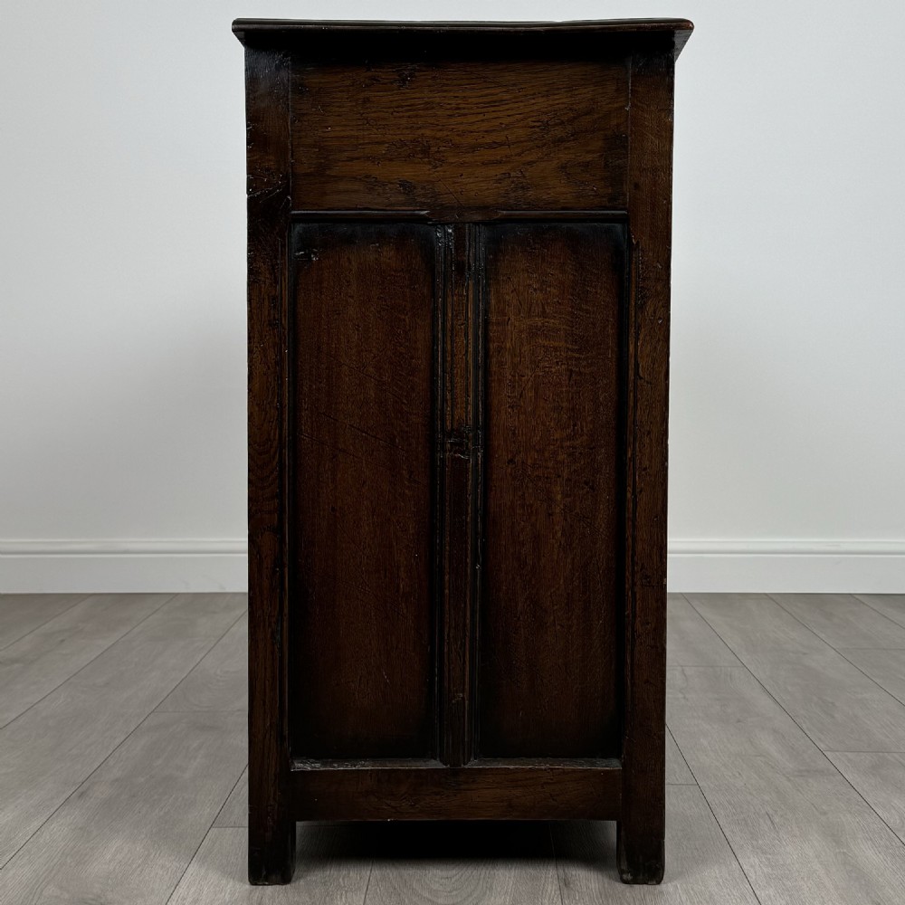 Antique 20th Century Good Quality Sideboard In Oak View VIII