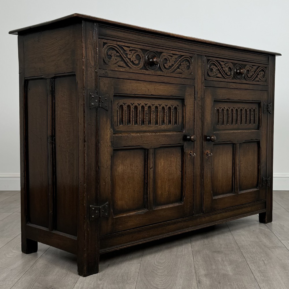 Antique 20th Century Good Quality Sideboard In Oak View IX