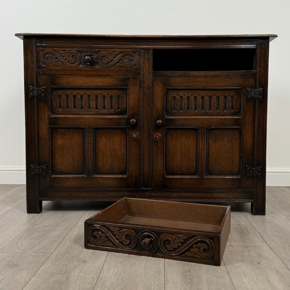 Antique 20th Century Good Quality Sideboard In Oak View XI