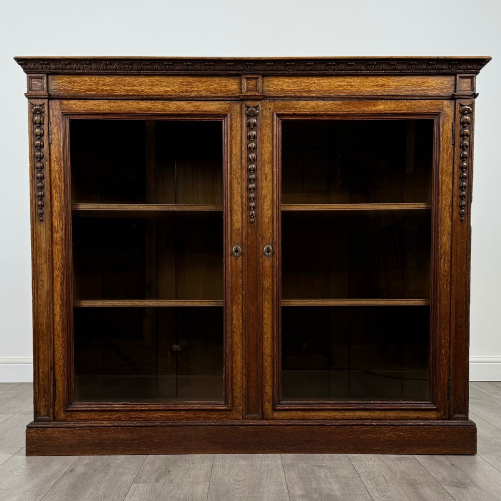 Antique 19th Century Glazed Oak Display Cabinet Of Fine Quality 