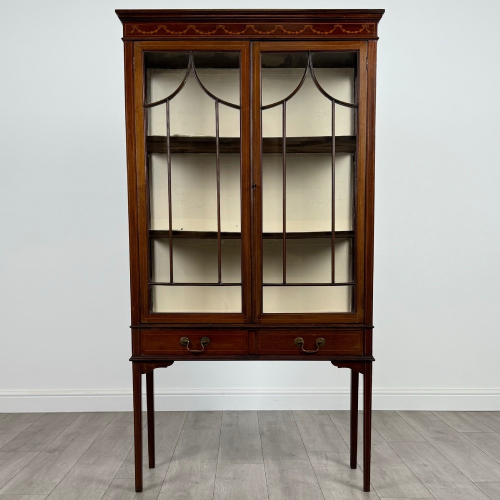  Antique 20th Century Good Quality Display Cabinet In Mahogany