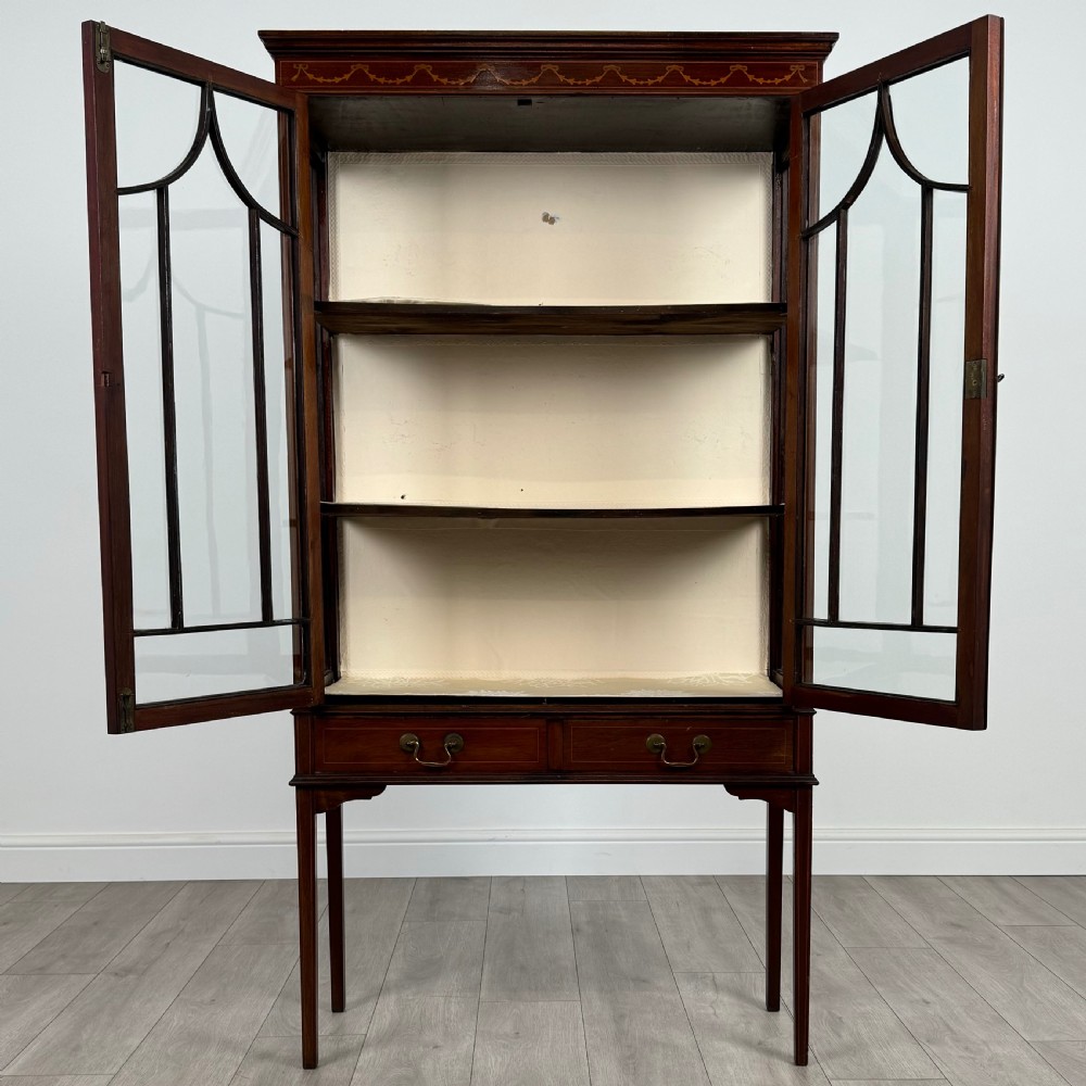  Antique 20th Century Good Quality Display Cabinet In Mahogany View II
