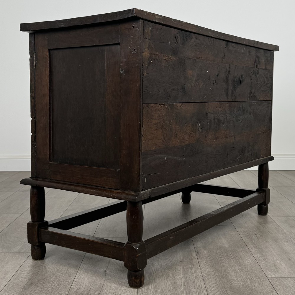 Antique 18th Century Good Quality Cupboard In Oak View V