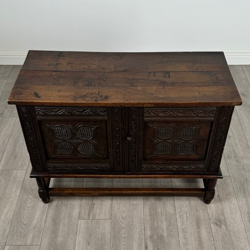 Antique 18th Century Good Quality Cupboard In Oak View X