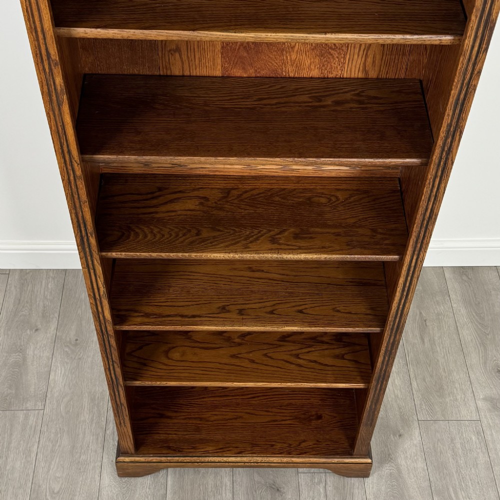  Vintage 20th Century Fine Quality Open Bookcase In Oak  View IX