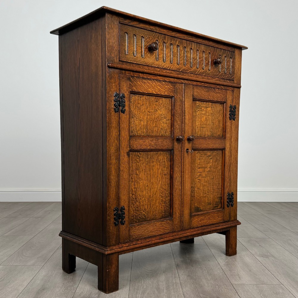 Antique 20th Century Golden Oak Cupboard View IX