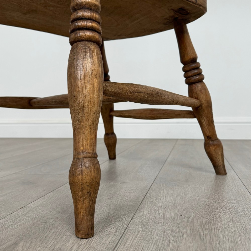 Antique 19th Century Windsor Armchair In Oak  View XI