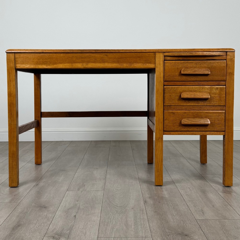  Vintage 20th Century Good Quality Desk In Oak 