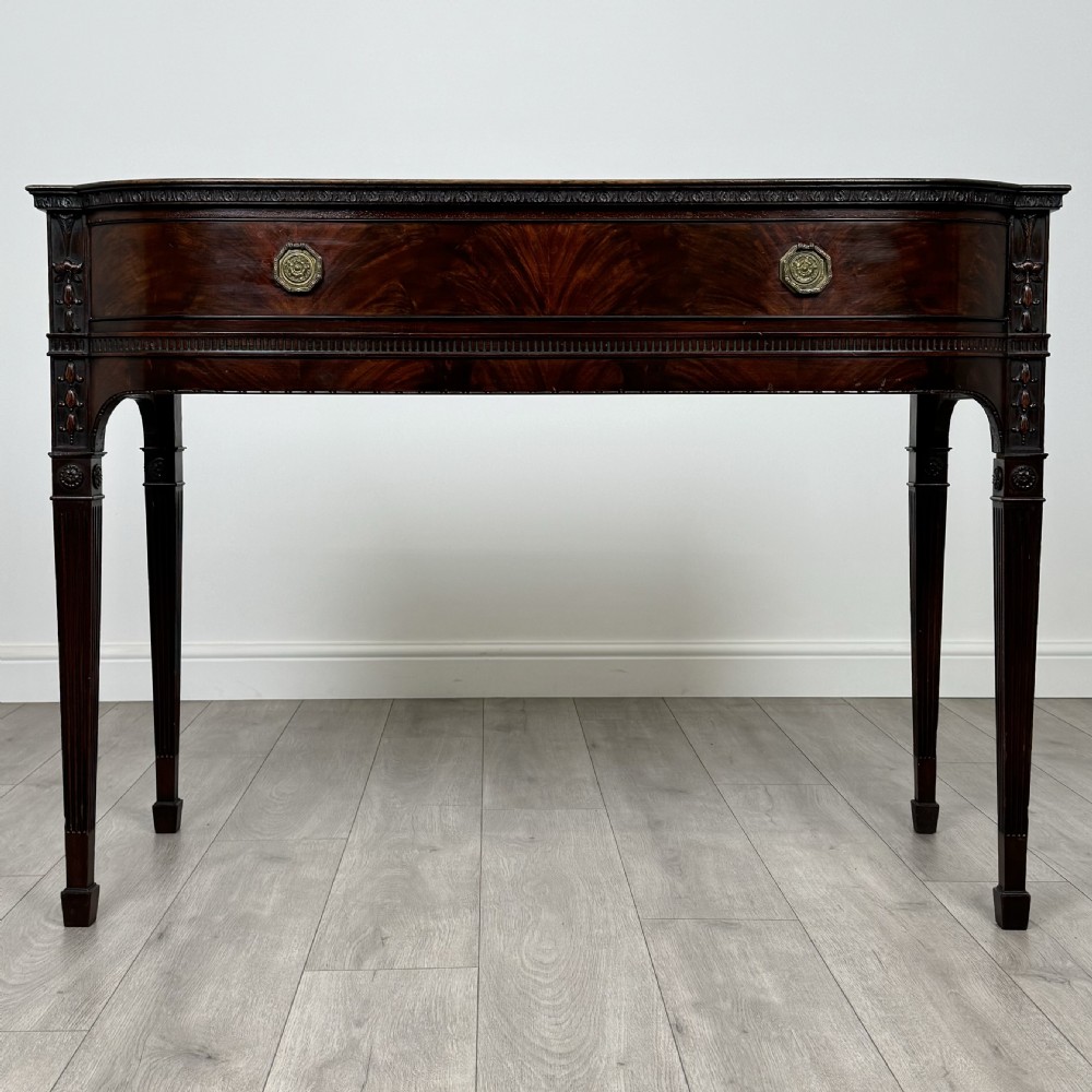  Antique 20th Century Side Table In Mahogany 