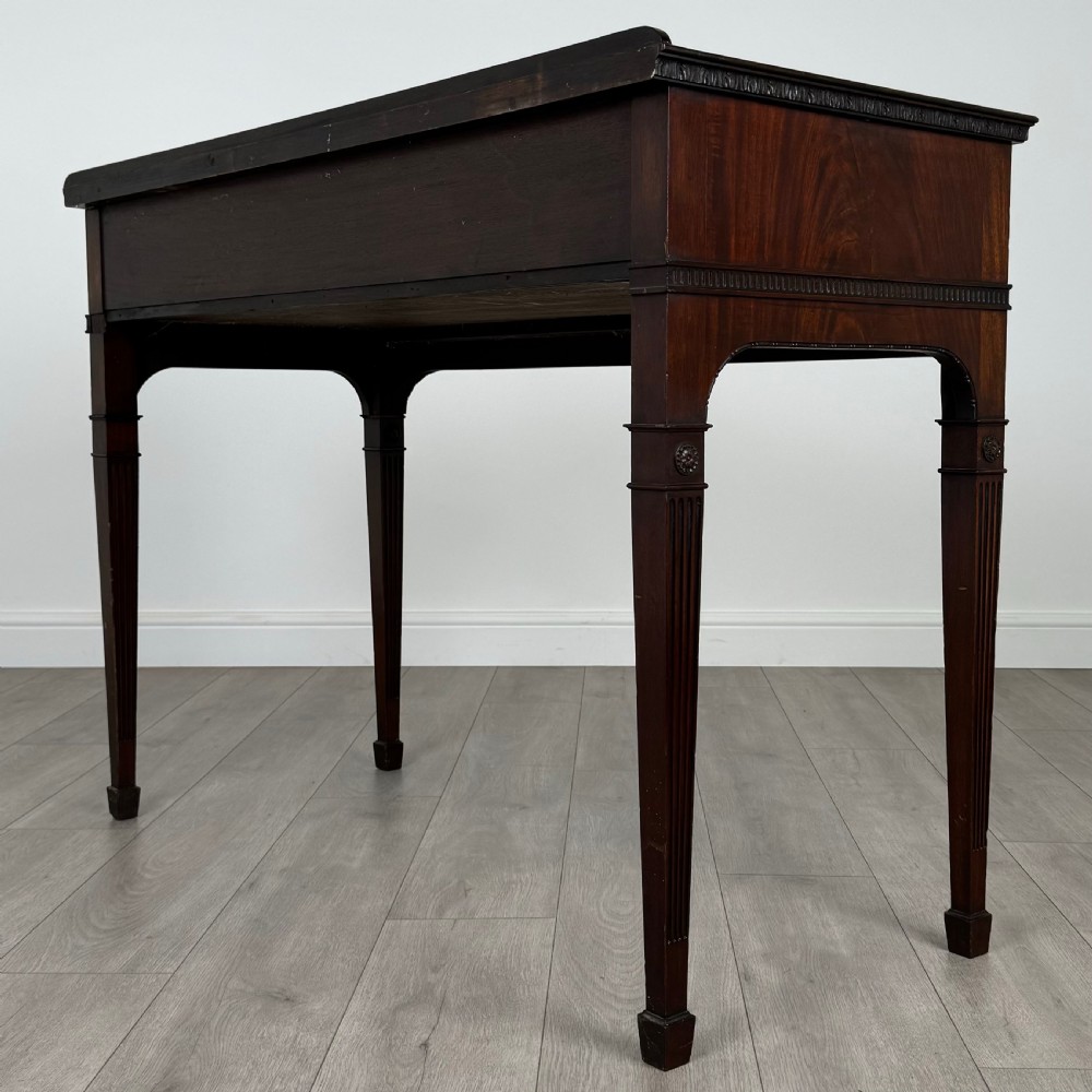  Antique 20th Century Side Table In Mahogany  View VI
