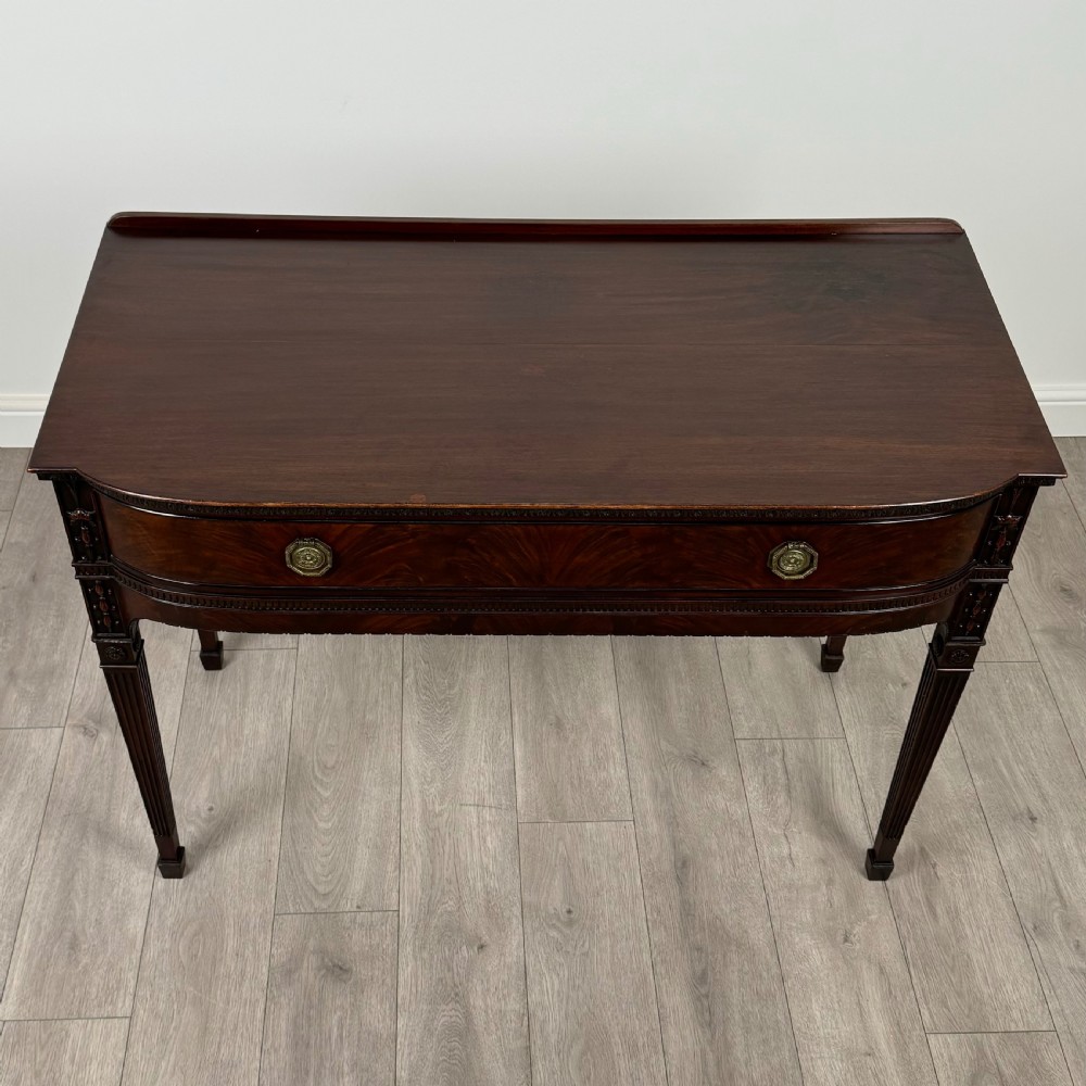  Antique 20th Century Side Table In Mahogany  View IX