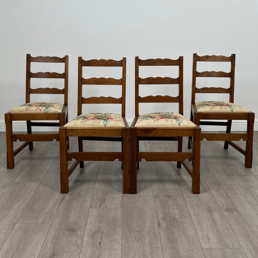  Antique 20th Century Set Of 4 Good Quality Oak Dining Chairs 
