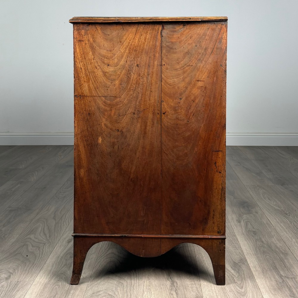  Antique 18th Century Chest Of Drawers In Mahogany  View III
