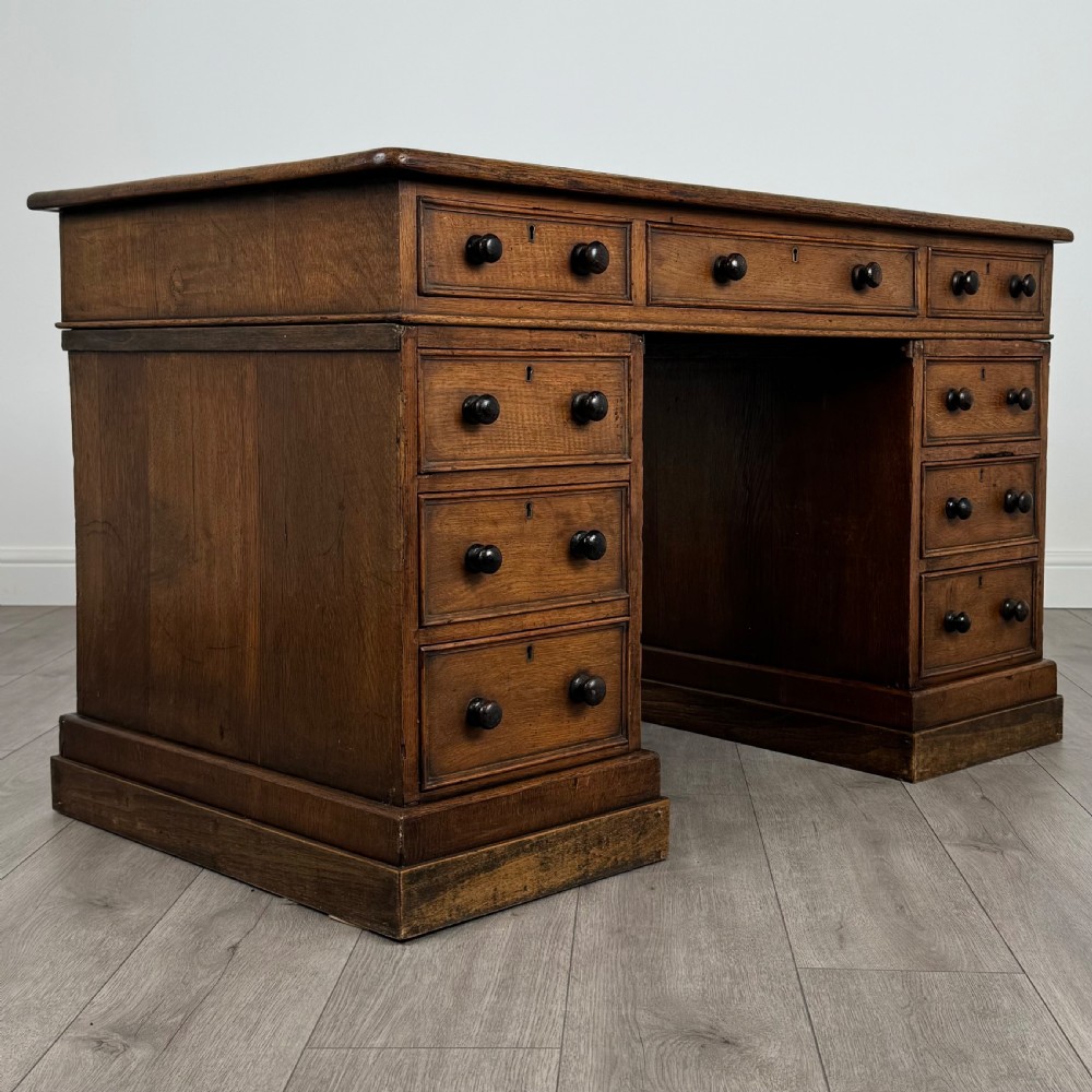  Antique 19th Century Pedestal Desk In Oak View VIII