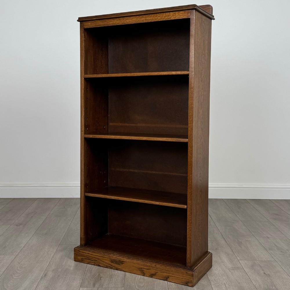 Antique 20th Century Good Quality Open Bookcase In Oak  View II