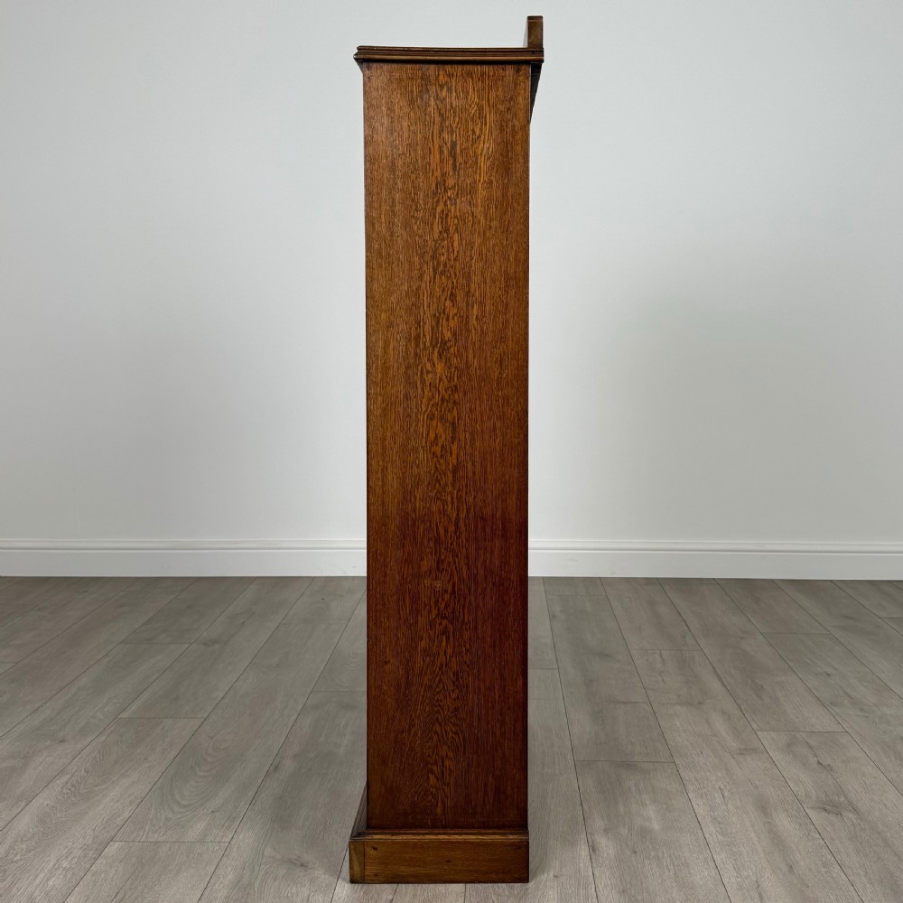 Antique 20th Century Good Quality Open Bookcase In Oak  View III