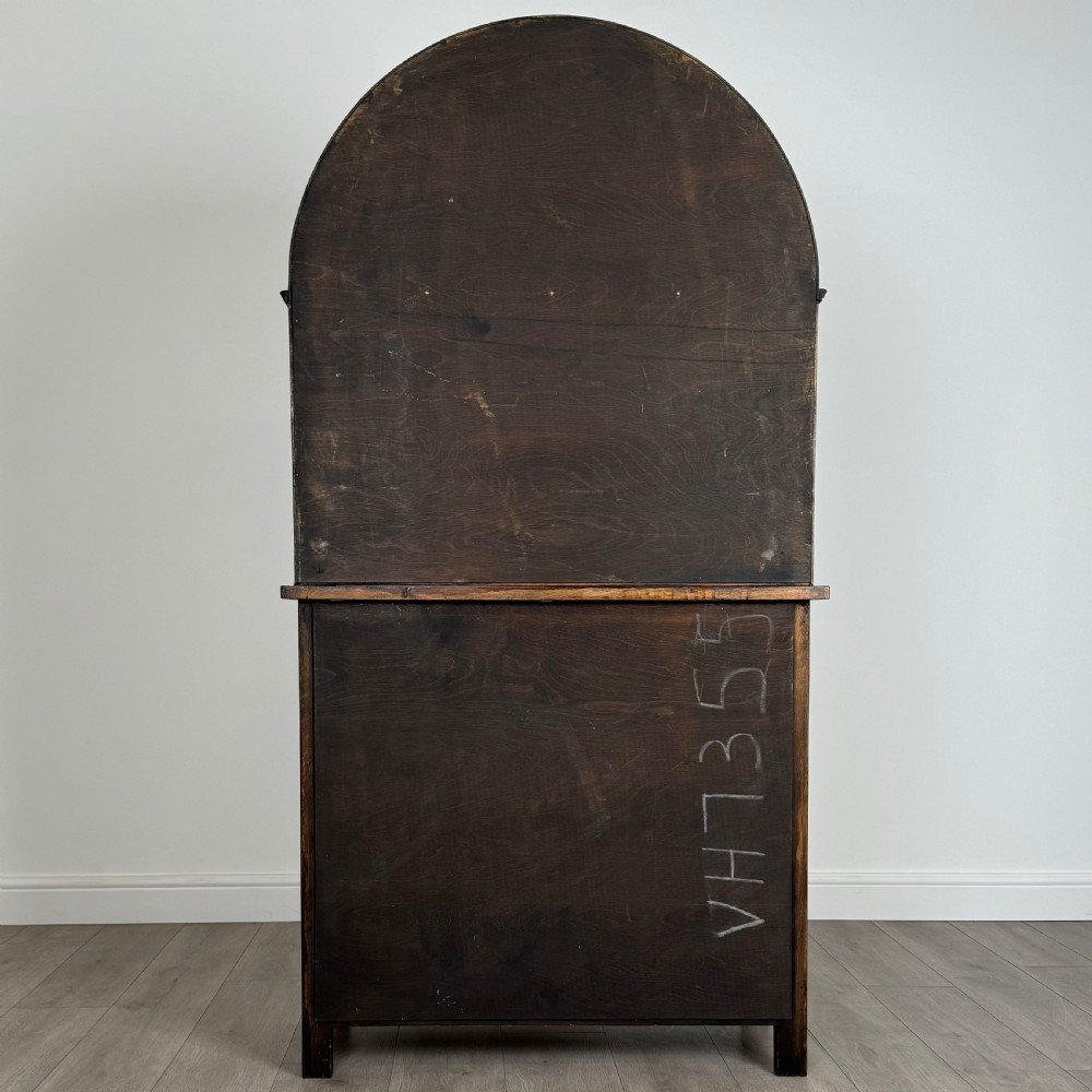 Antique 20th Century Good Quality Dresser In Oak  View VI
