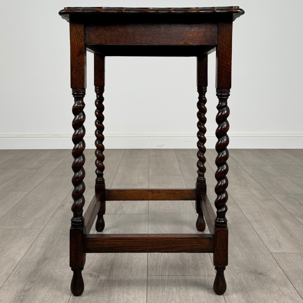  Antique 20th Century Good Quality Side Table In Oak  View III