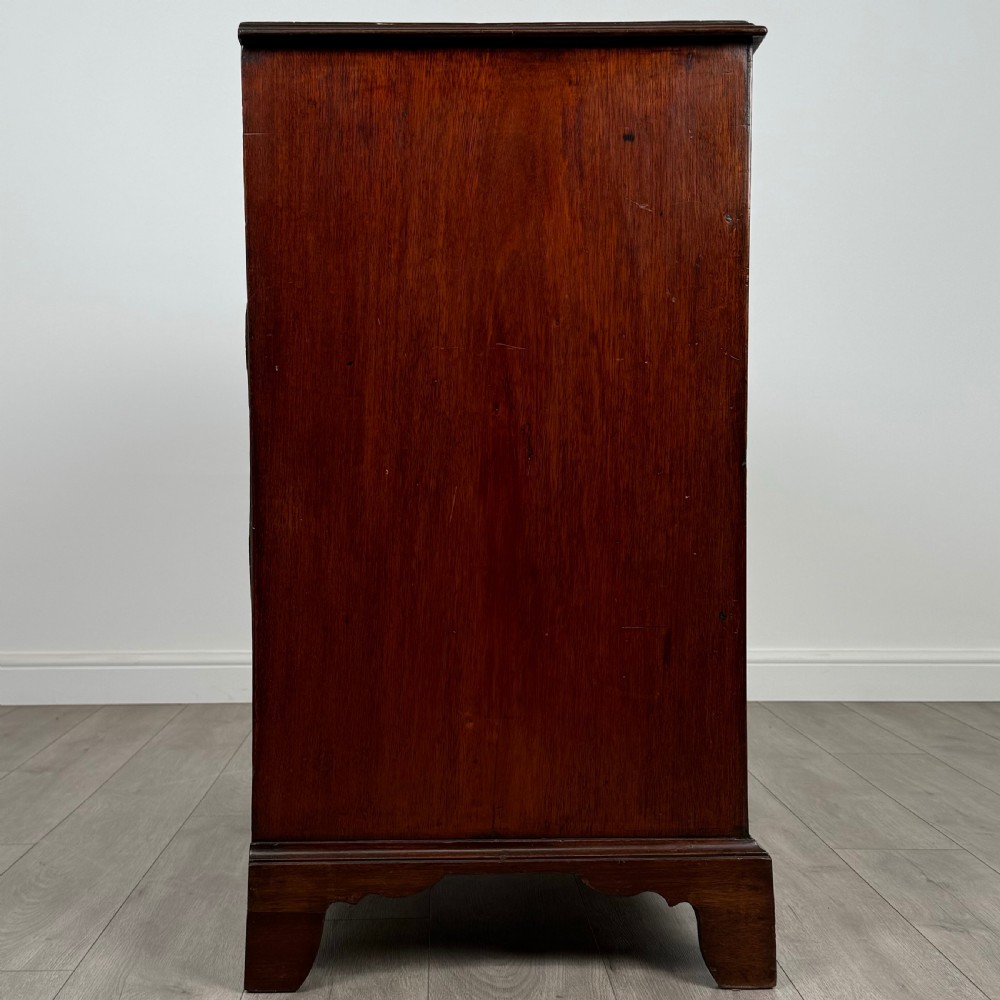  Antique 18th Century Chest Of Drawers In Mahogany  View VII