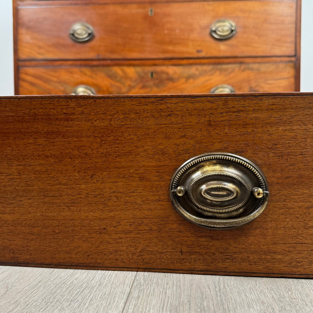  Antique 18th Century Chest Of Drawers In Mahogany  View XI