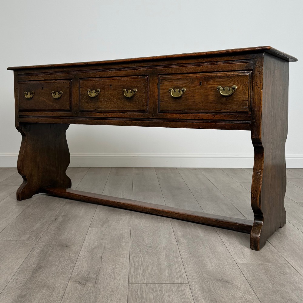 Antique 20th Century Fine Quality Sideboard In Oak  View II