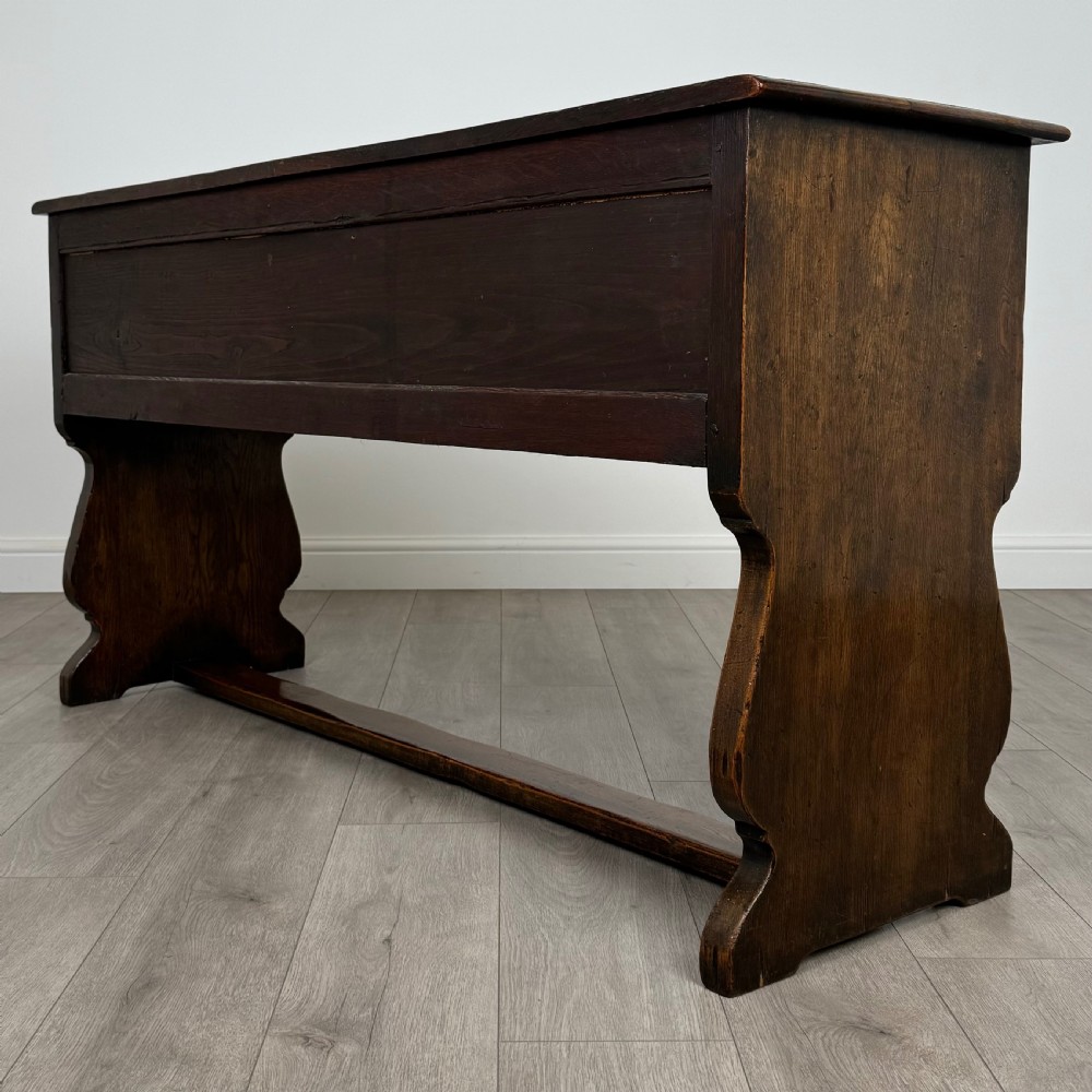Antique 20th Century Fine Quality Sideboard In Oak  View VI