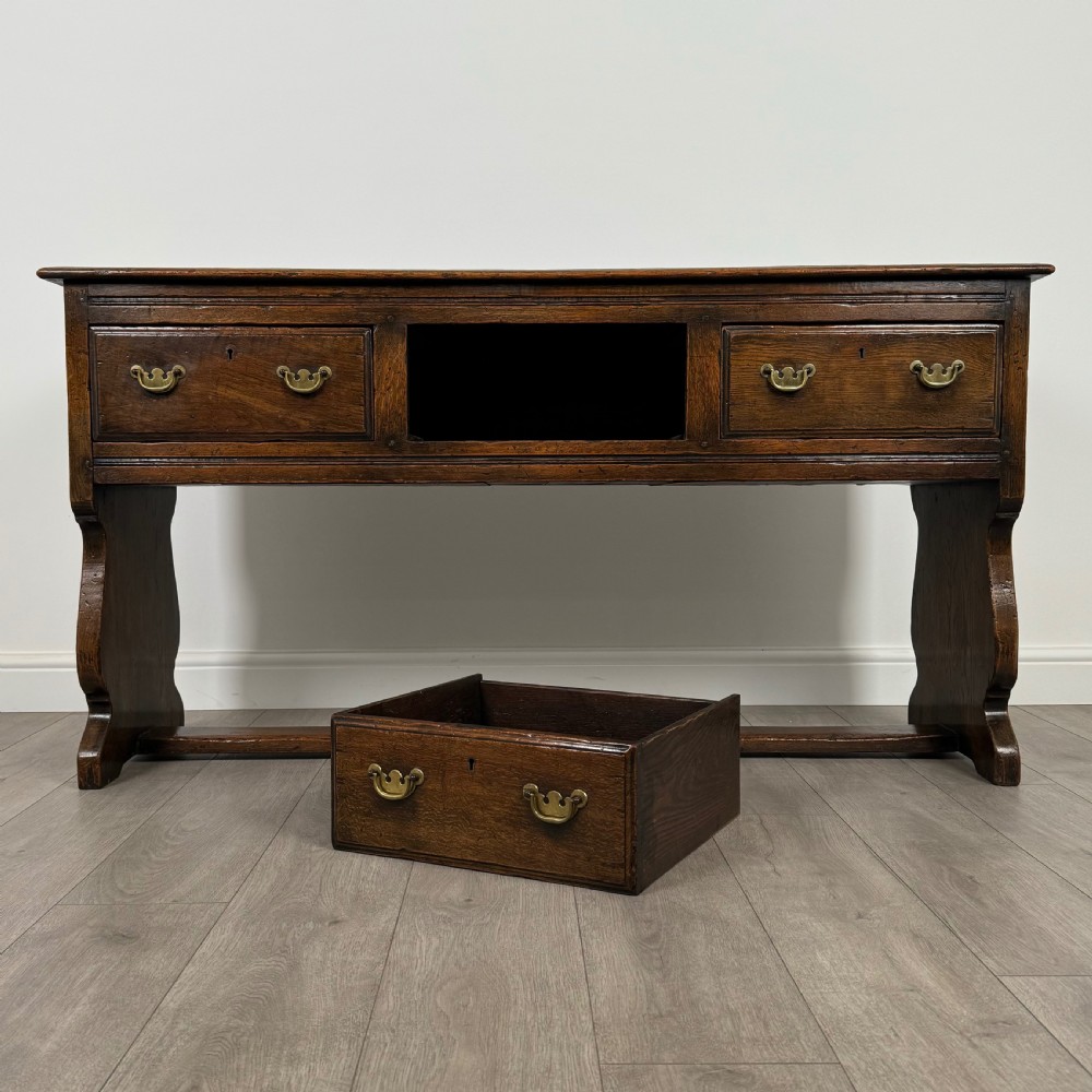 Antique 20th Century Fine Quality Sideboard In Oak  View X