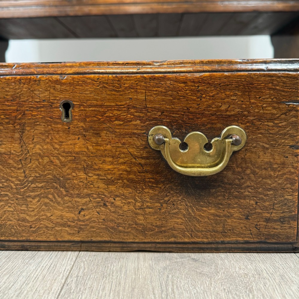Antique 20th Century Fine Quality Sideboard In Oak  View XI