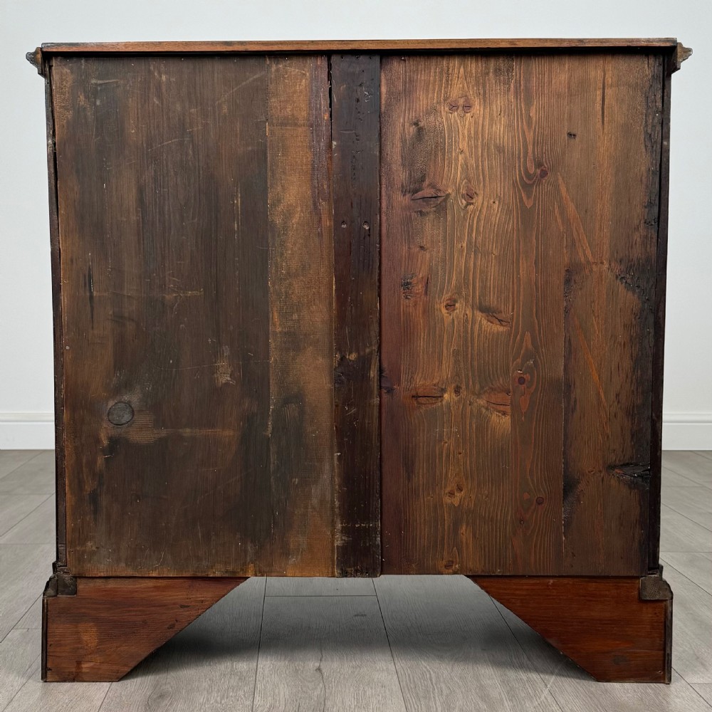 Antique 18th Century Small Chest Of Drawers In Mahogany  View V