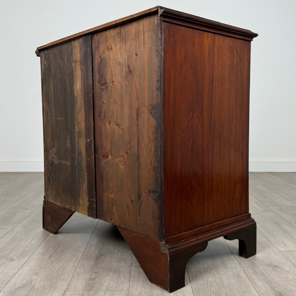 Antique 18th Century Small Chest Of Drawers In Mahogany  View VI