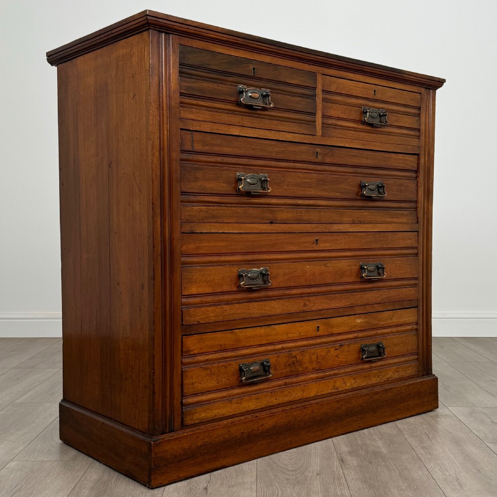 Antique 20th Century Good Quality Walnut Chest Of Drawers  View VIII