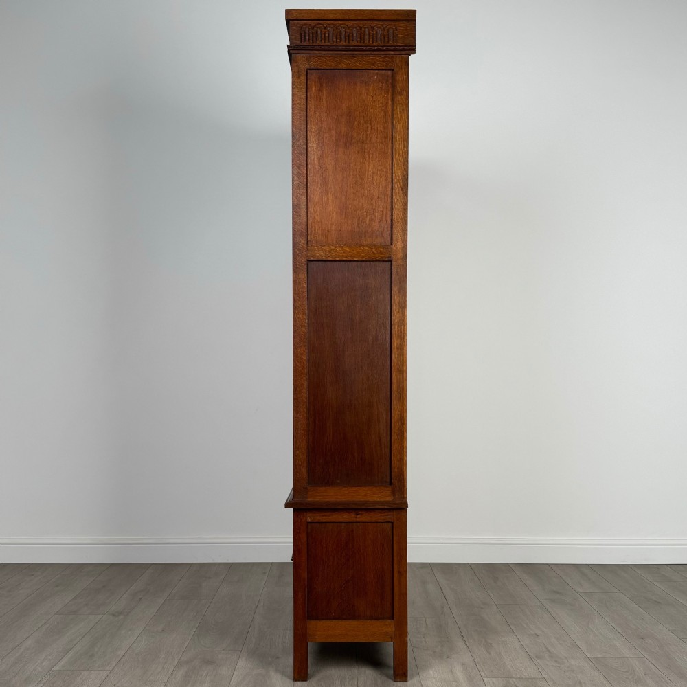 Antique 20th Century Good Quality Wardrobe In Oak  View III