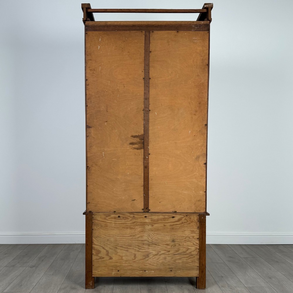 Antique 20th Century Good Quality Wardrobe In Oak  View V