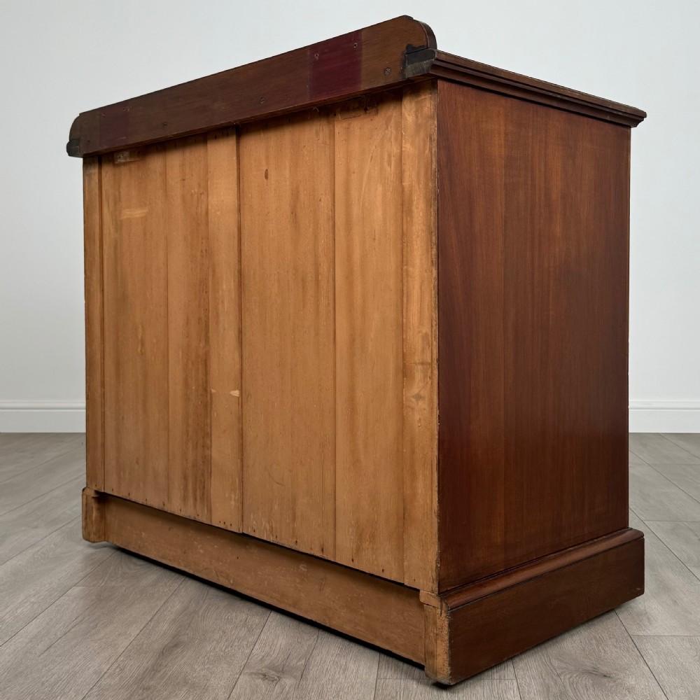 Antique 20th Century Chest Of Drawers In Walnut  View VII