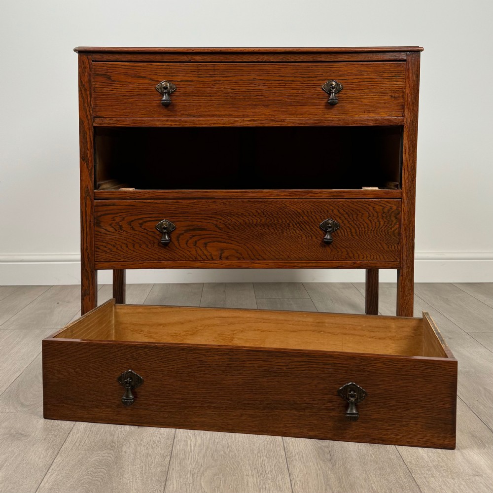 Antique 20th Century Golden Oak Chest Of Drawers  View X