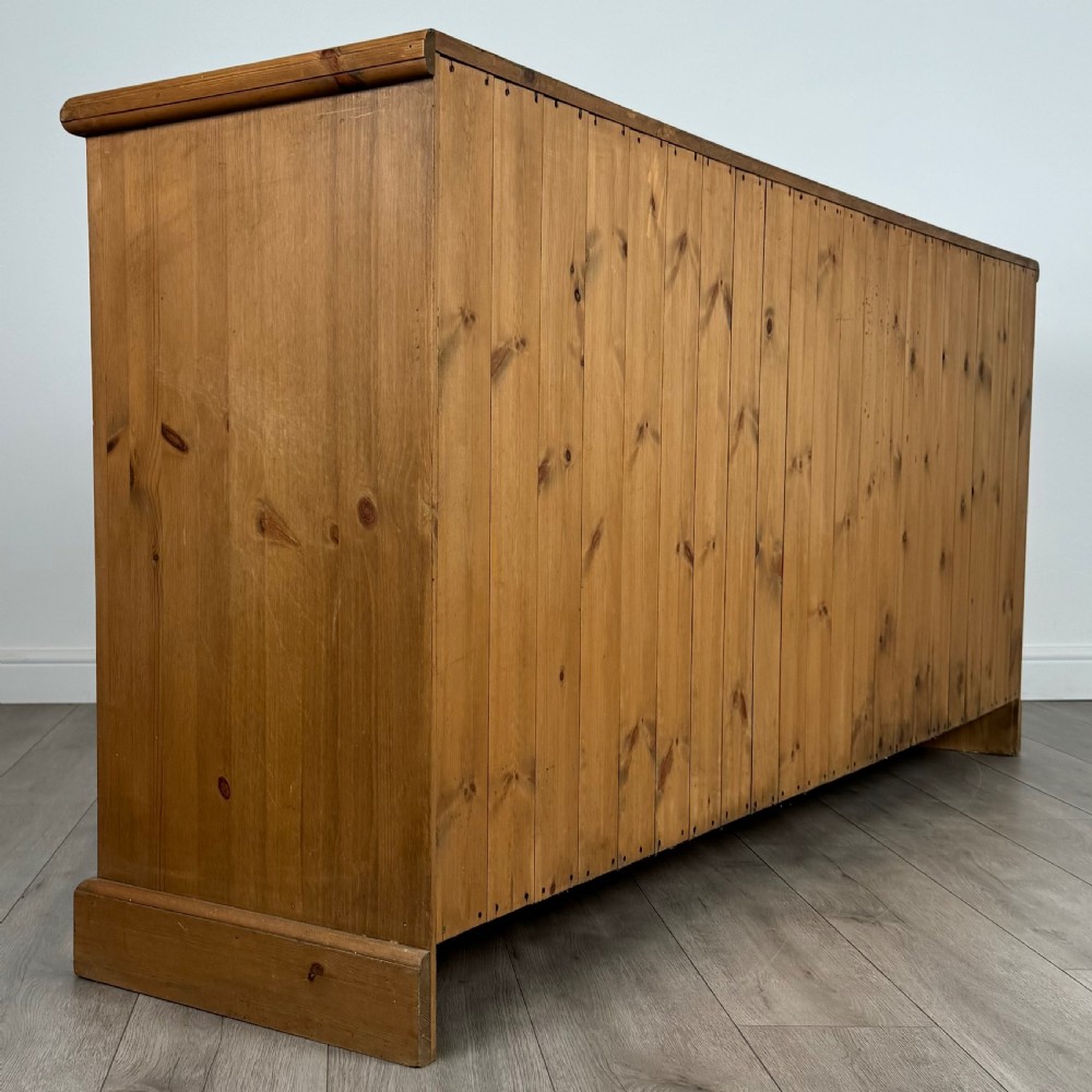  Vintage 20th Century Fine Quality Large Sideboard In Pine  View V