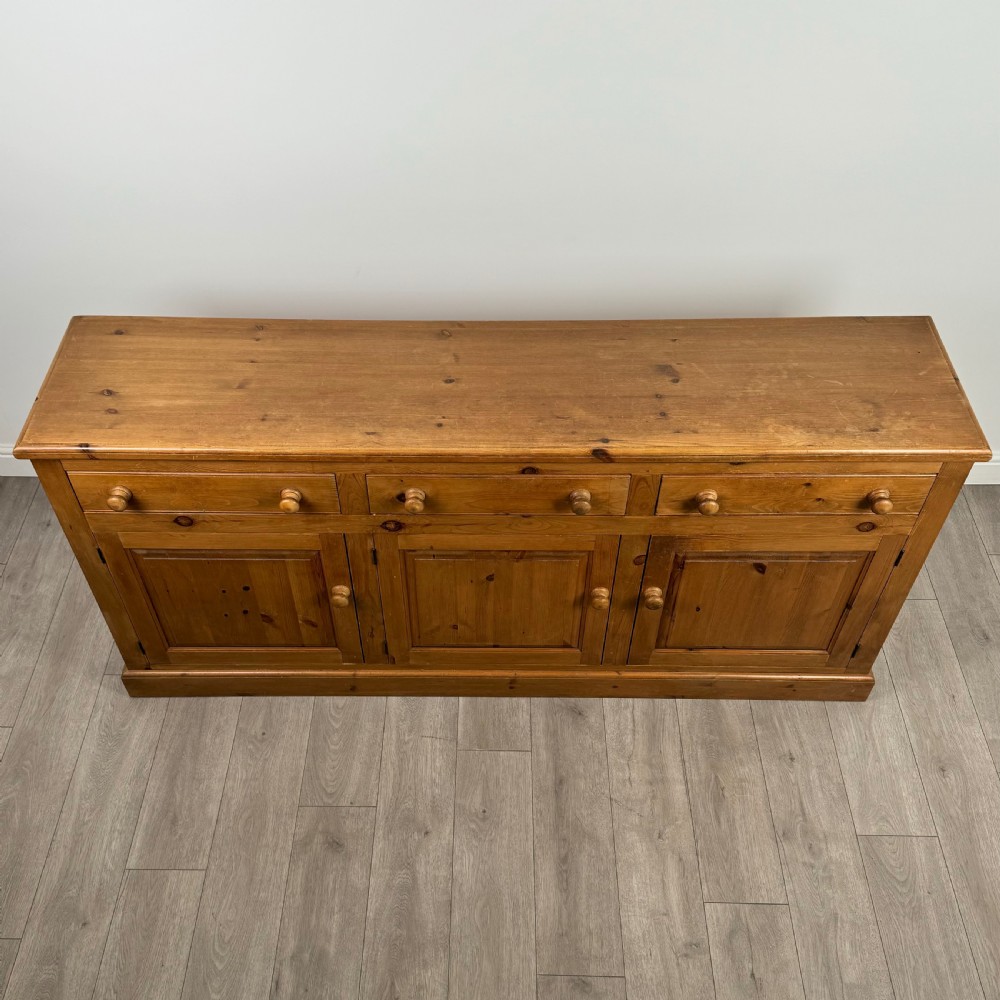  Vintage 20th Century Fine Quality Large Sideboard In Pine  View X