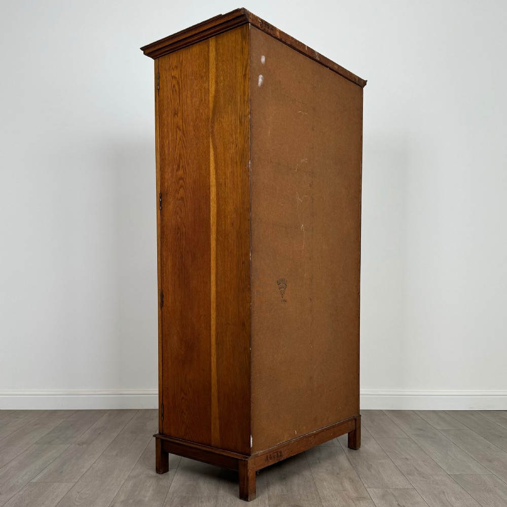 Antique 20th Century Good Quality Fitted Wardrobe In Oak  View VI