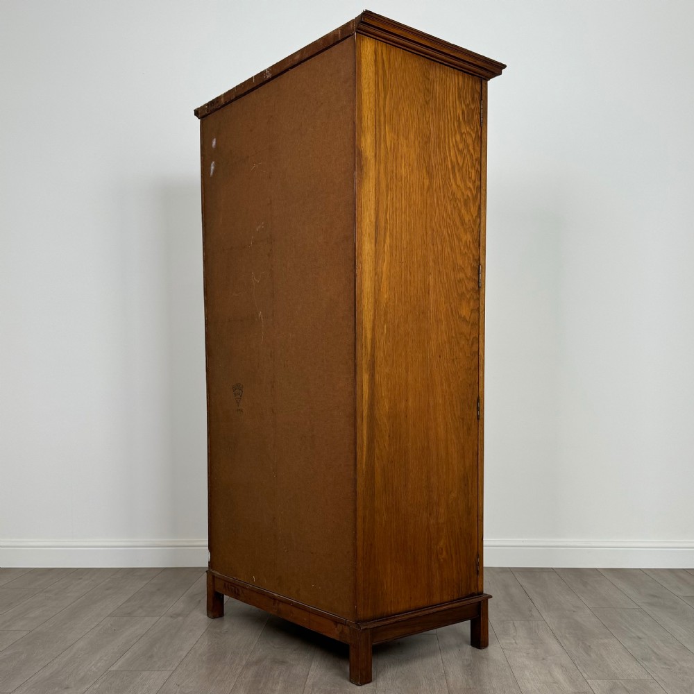 Antique 20th Century Good Quality Fitted Wardrobe In Oak  View VIII