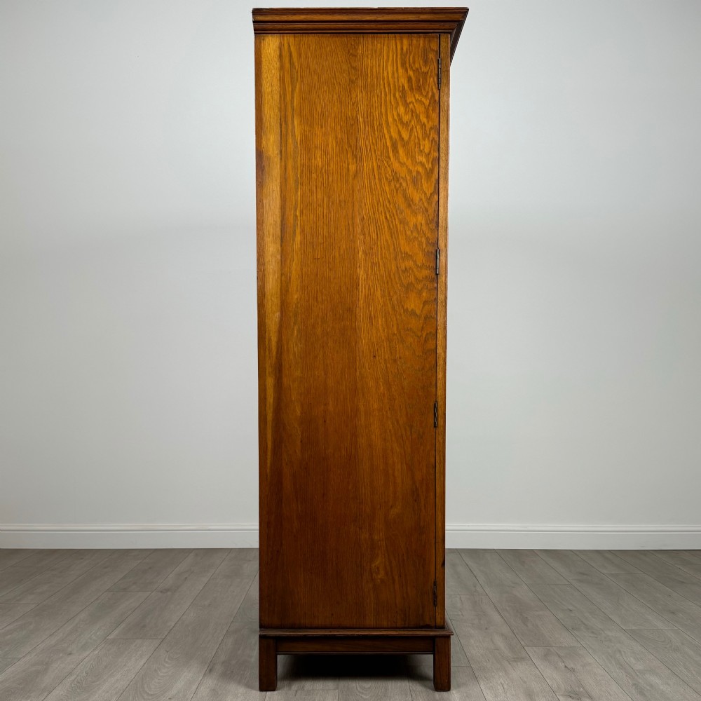 Antique 20th Century Good Quality Fitted Wardrobe In Oak  View IX