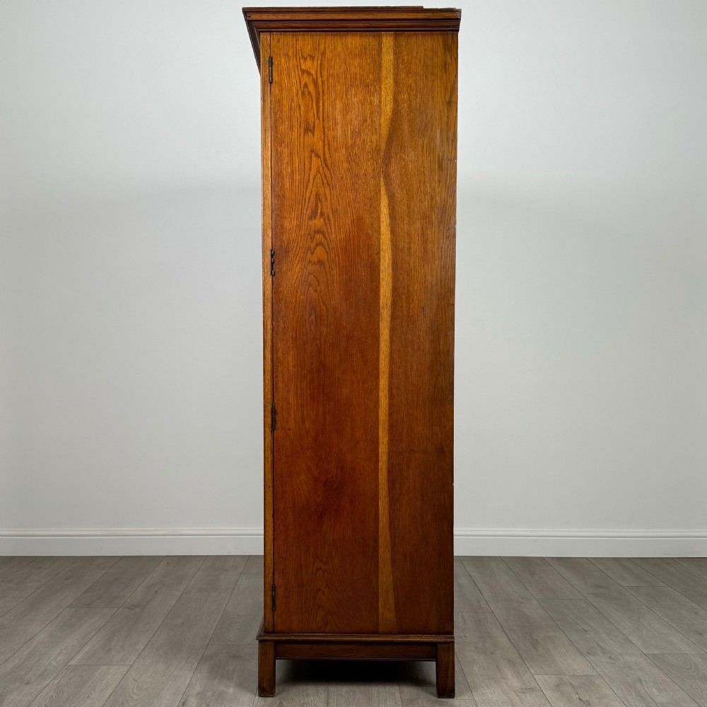 Antique 20th Century Good Quality Fitted Wardrobe In Oak  View X