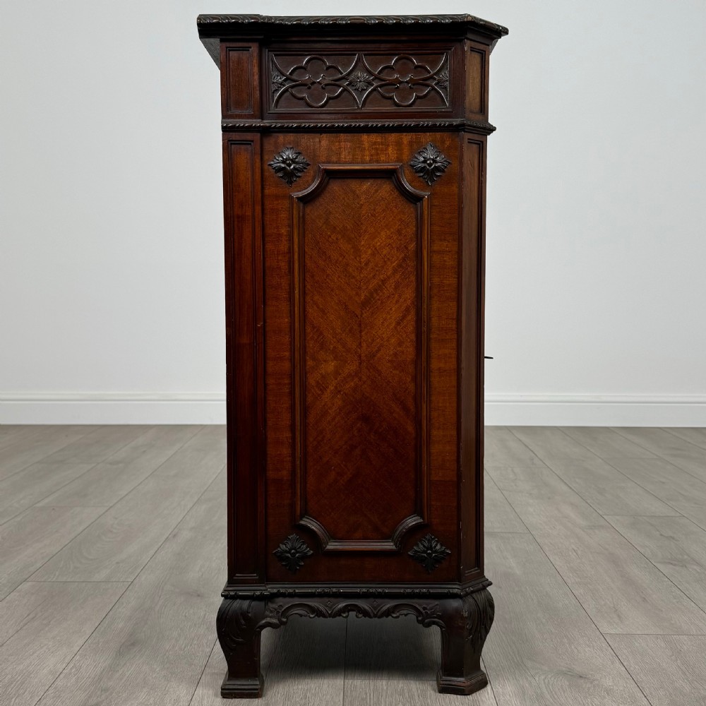  Antique 20th Century Fine Quality Cabinet In Mahogany  View VIII