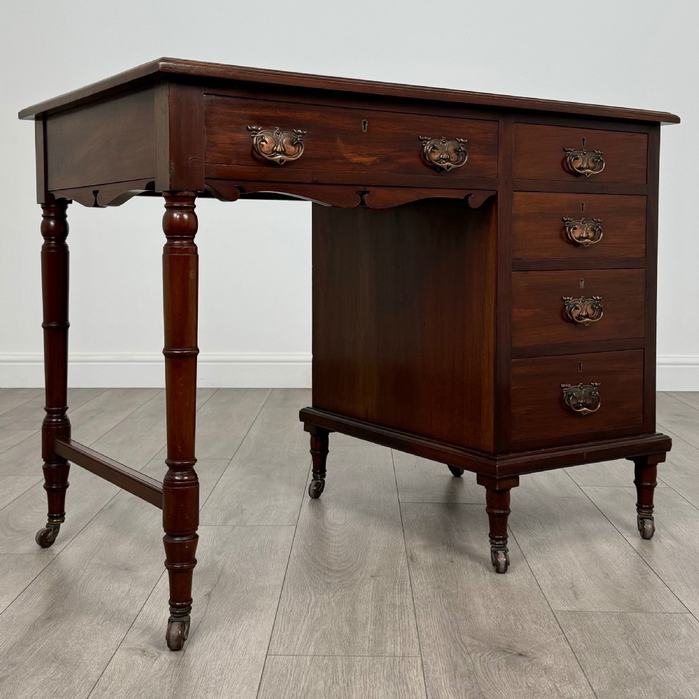  Antique 20th Century Fine Quality Desk In Mahogany  View VIII