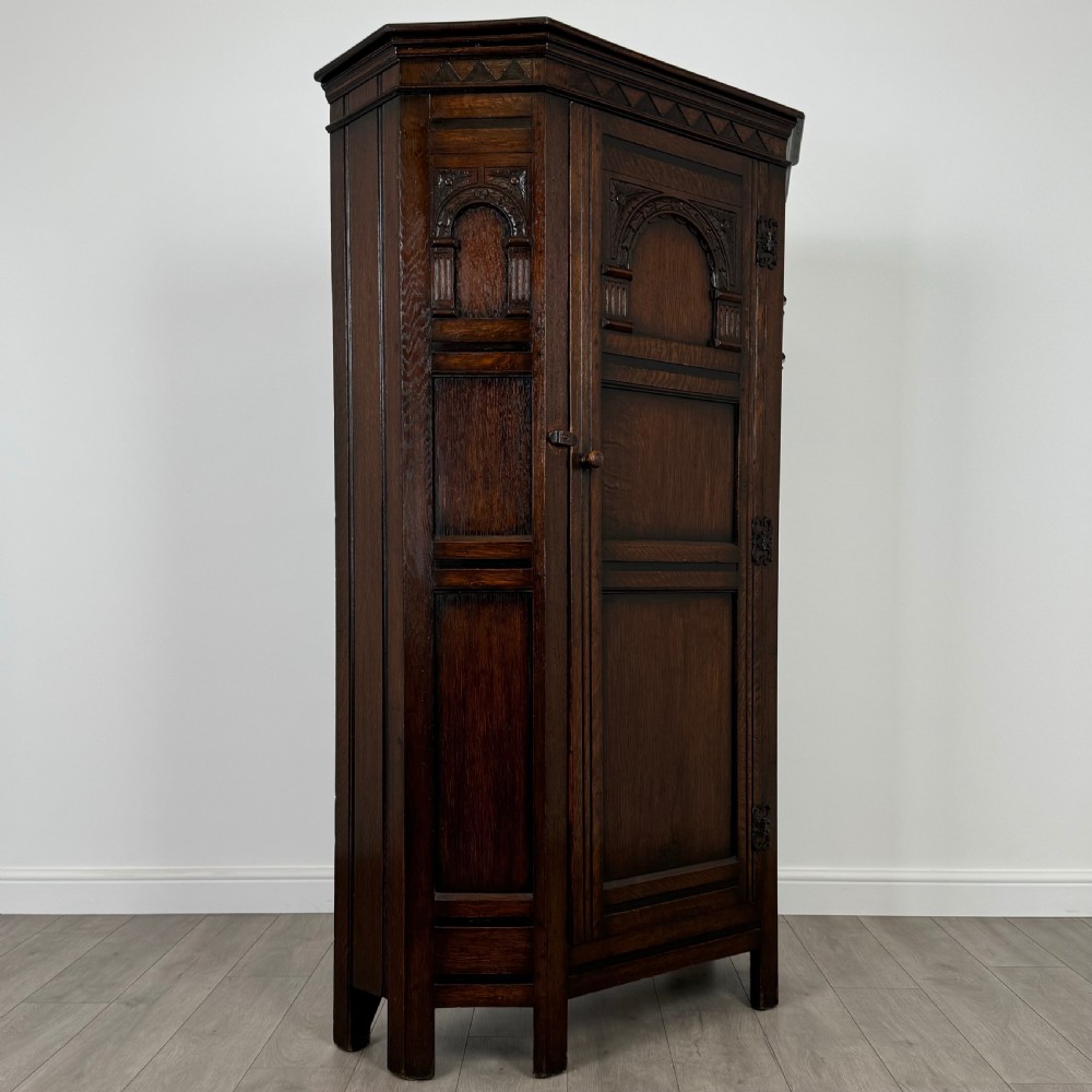  Antique 20th Century Fine Quality Wardrobe In Oak View IX