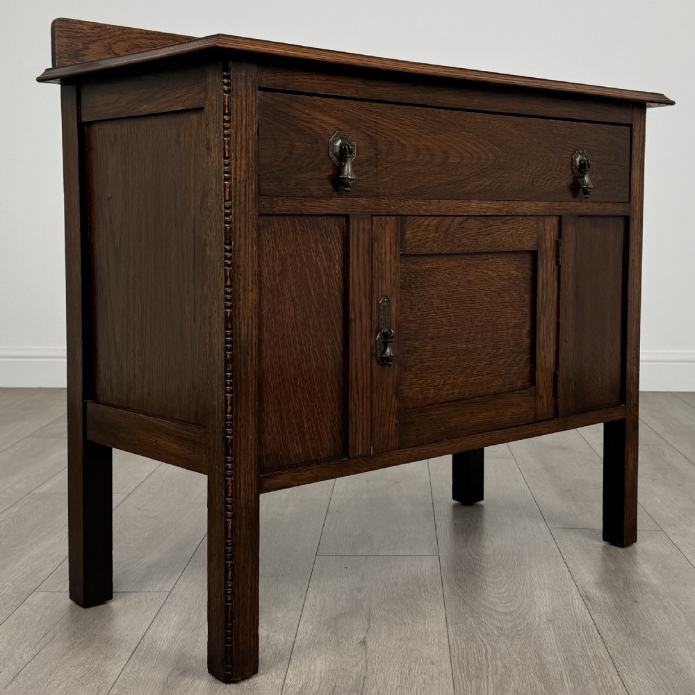 Antique 20th Century Good Quality Cupboard In Oak  View IX