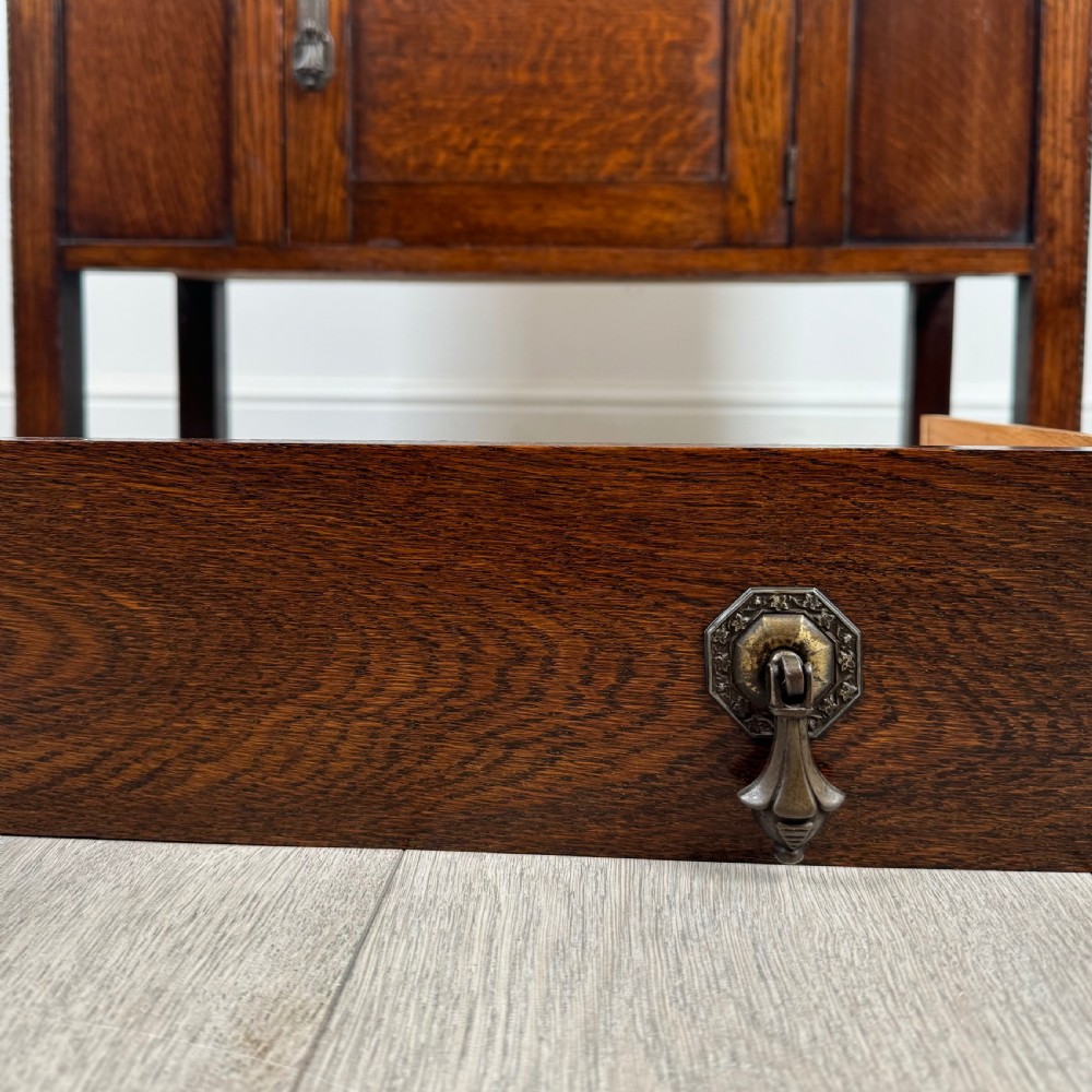 Antique 20th Century Good Quality Cupboard In Oak  View XII